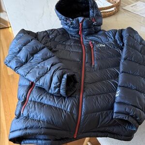 LL Bean Navy Puffer Jacket with Red Accents